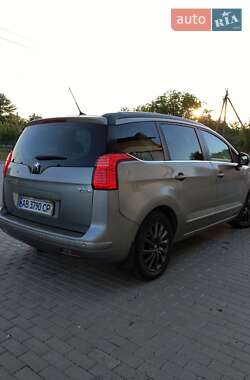 Микровэн Peugeot 5008 2011 в 
