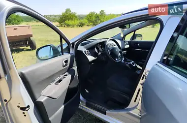 Peugeot 5008 2013
