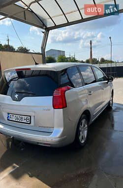 Микровэн Peugeot 5008 2011 в 