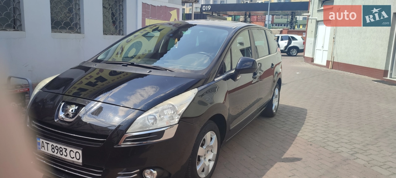 2011 Peugeot 5008 - мініатюра 16