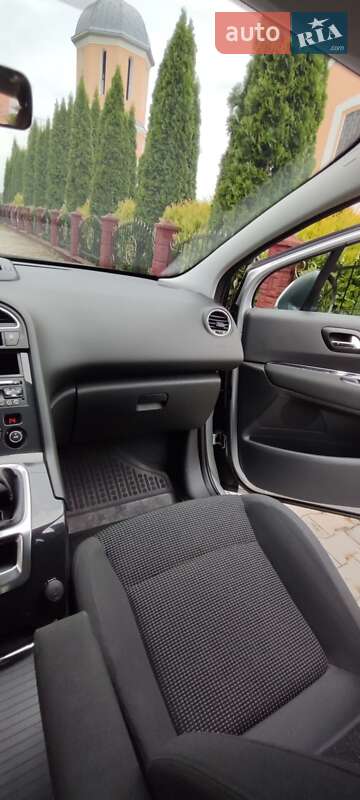 Мікровен Peugeot 5008 2013 в Самборі