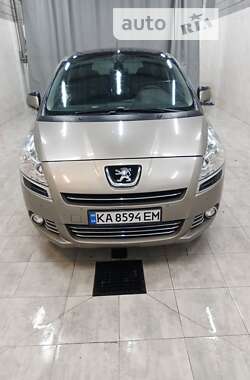 Мікровен Peugeot 5008 2010 в Києві