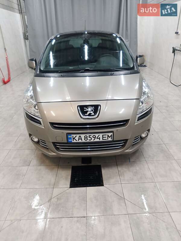 Peugeot 5008 2010