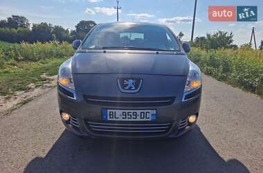 Микровэн Peugeot 5008 2011 в 