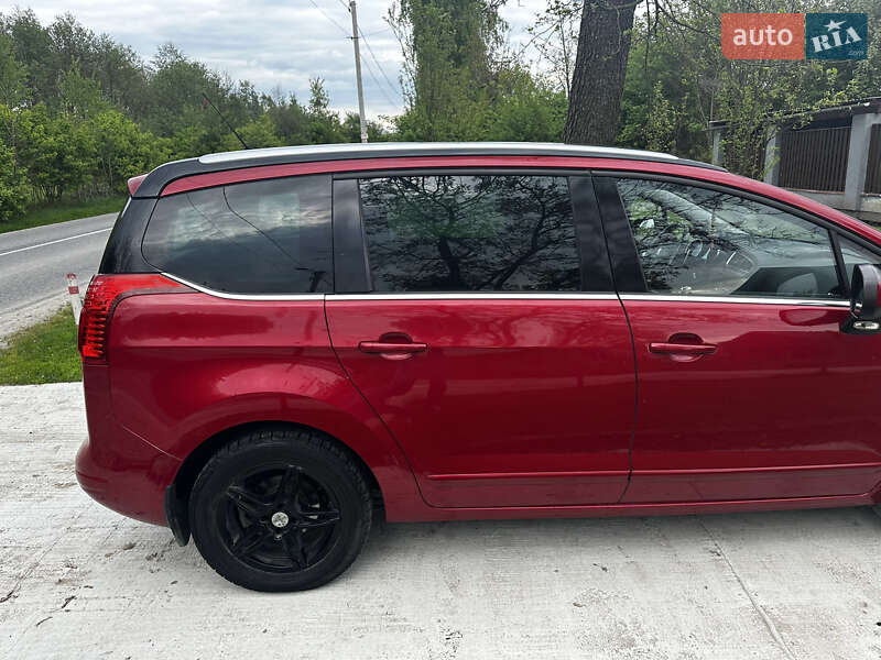 Микровэн Peugeot 5008 2012 в Львове