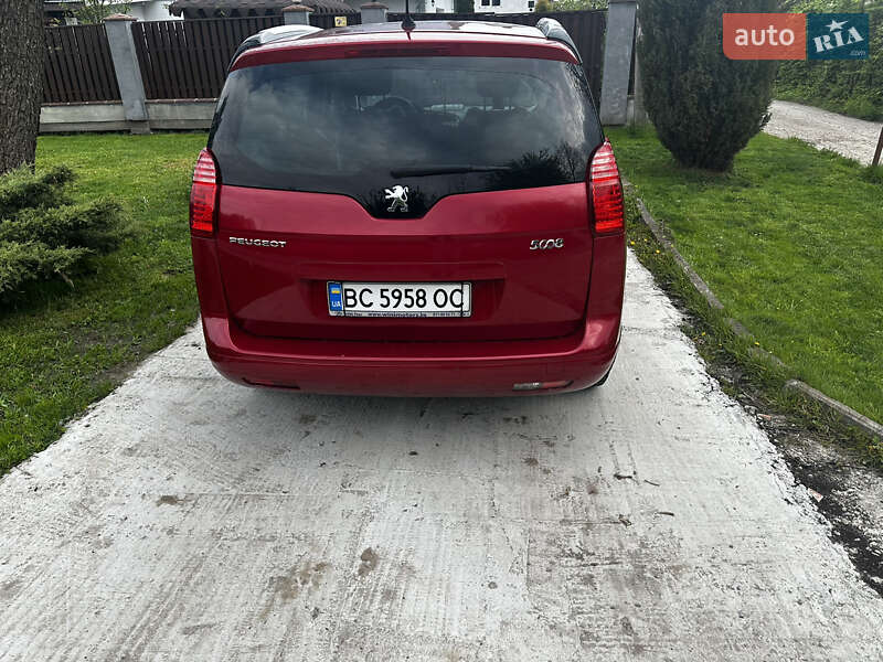 Микровэн Peugeot 5008 2012 в Львове