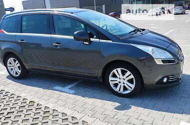 Микровэн Peugeot 5008 2010 в Львове