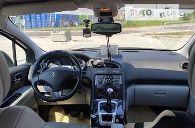 Микровэн Peugeot 5008 2010 в Львове