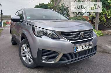 Внедорожник / Кроссовер Peugeot 5008 2017 в Новоархангельске