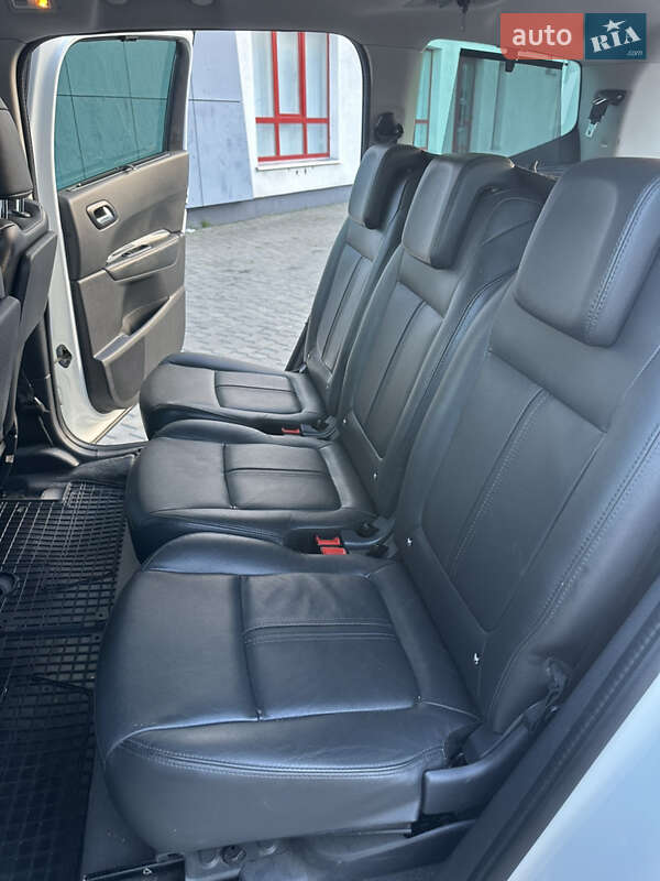 Микровэн Peugeot 5008 2015 в Луцке