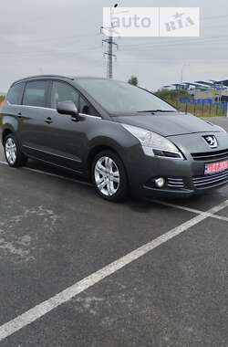 Мікровен Peugeot 5008 2011 в Рівному