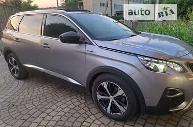 Позашляховик / Кросовер Peugeot 5008 2018 в Чернівцях