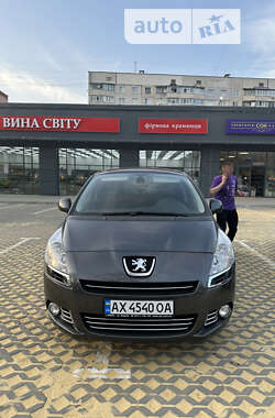 Микровэн Peugeot 5008 2009 в Киеве