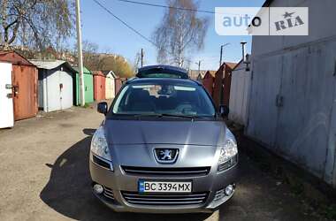 Микровэн Peugeot 5008 2011 в Львове