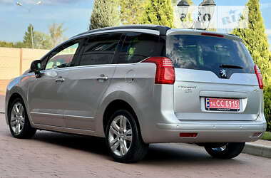 Мікровен Peugeot 5008 2012 в Стрию