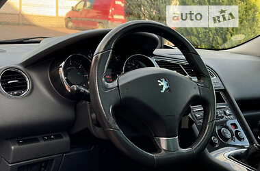 Мікровен Peugeot 5008 2012 в Стрию