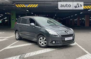 Микровэн Peugeot 5008 2012 в Киеве