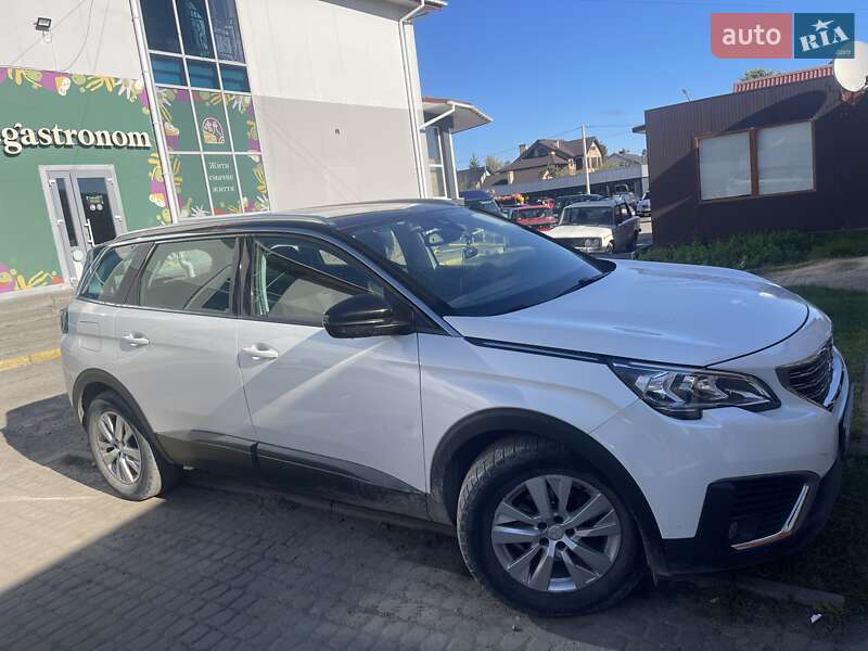 Позашляховик / Кросовер Peugeot 5008 2018 в Золочеві