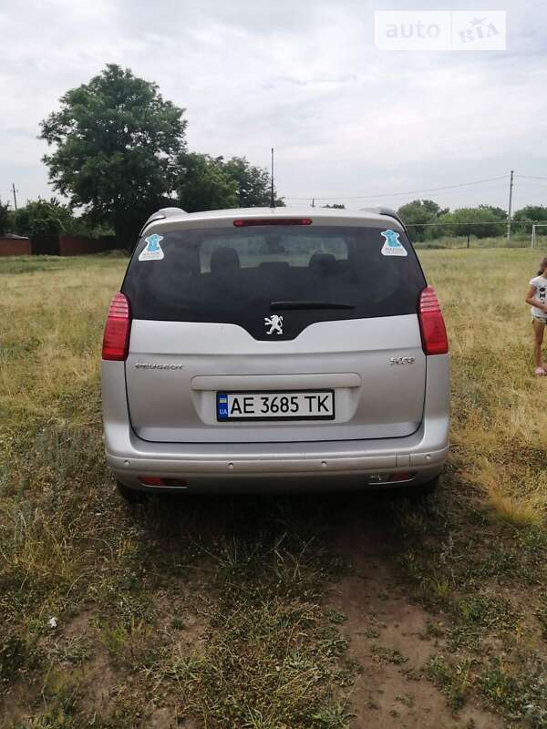 Микровэн Peugeot 5008 2010 в Днепре