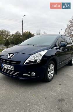 Мінівен Peugeot 5008 2011 в 
