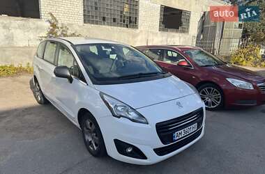 Микровэн Peugeot 5008 2016 в 