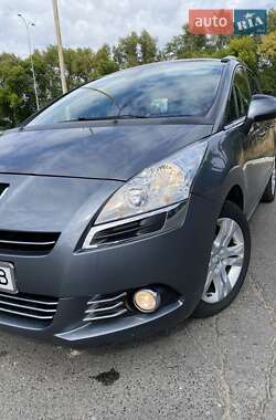 Микровэн Peugeot 5008 2011 в Полтаве