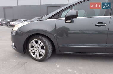 Микровэн Peugeot 5008 2010 в Львове