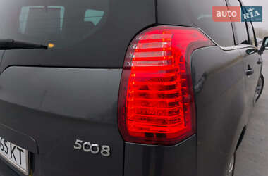 Микровэн Peugeot 5008 2010 в Львове