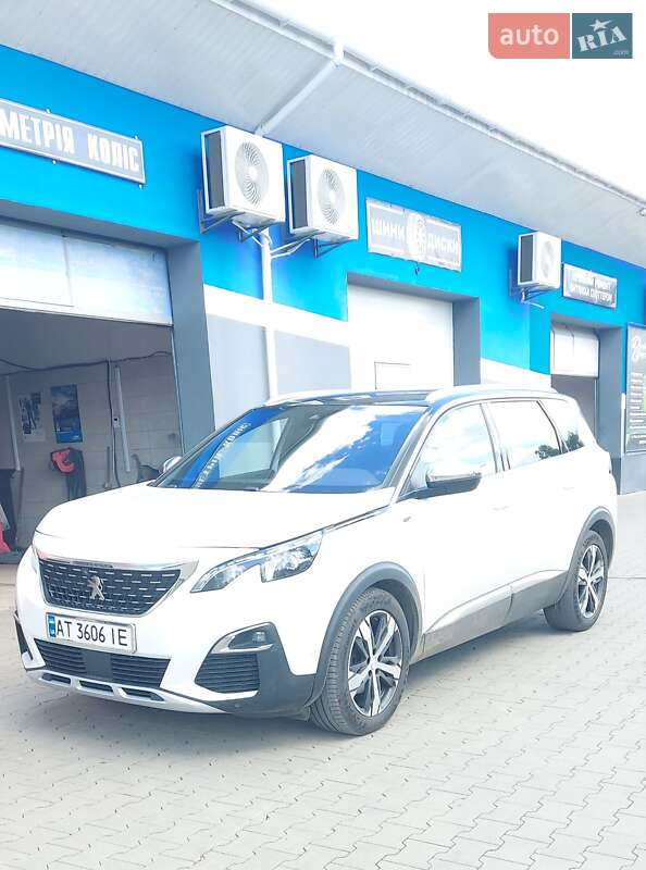 Позашляховик / Кросовер Peugeot 5008 2018 в Калуші