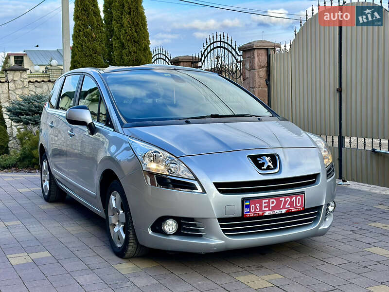 Микровэн Peugeot 5008 2011 в Тернополе