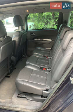 Микровэн Peugeot 5008 2013 в Волочиске