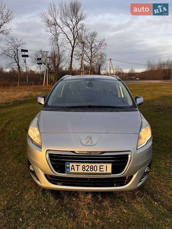 Микровэн Peugeot 5008 2014 в Калуше