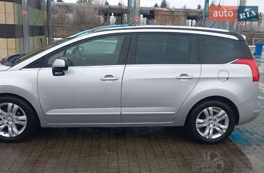Микровэн Peugeot 5008 2011 в 