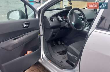 Микровэн Peugeot 5008 2011 в 