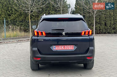 Позашляховик / Кросовер Peugeot 5008 2017 в Львові