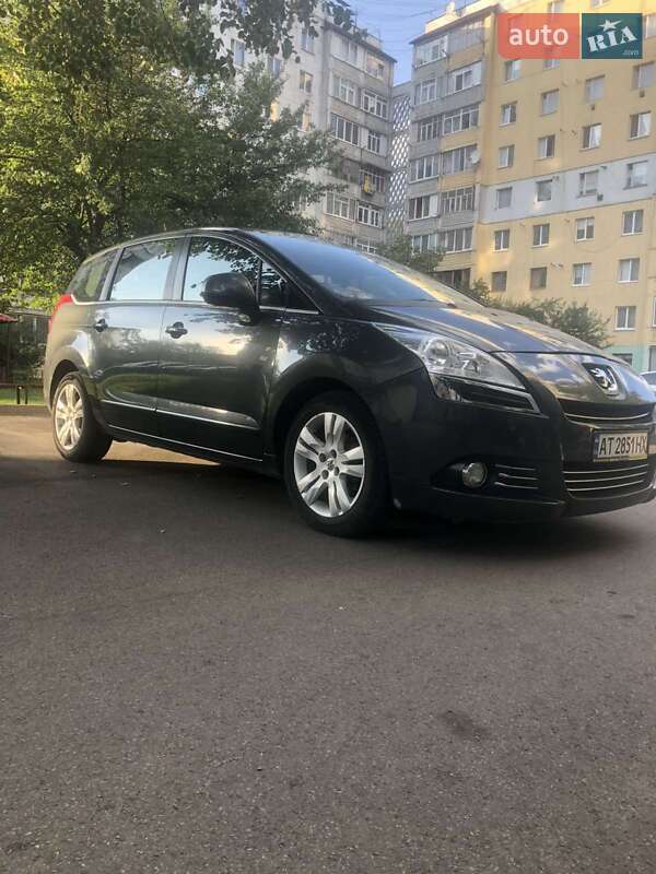 Мікровен Peugeot 5008 2012 в Коломиї