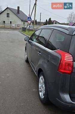 Мікровен Peugeot 5008 2010 в Острозі