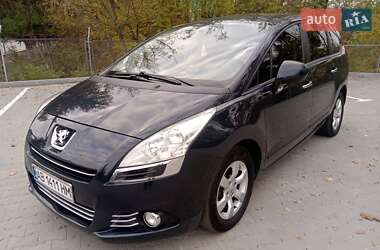 Микровэн Peugeot 5008 2010 в Виннице