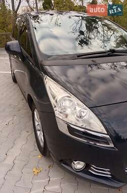 Микровэн Peugeot 5008 2010 в Виннице