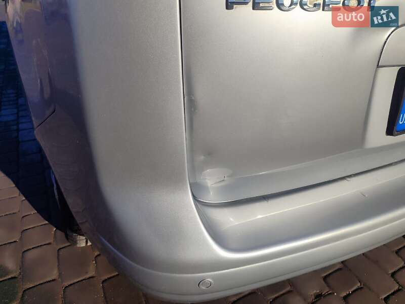 Мікровен Peugeot 5008 2013 в Чемерівцях