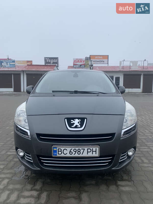 Peugeot 5008 2011