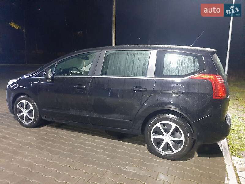 Мікровен Peugeot 5008 2013 в Дрогобичі