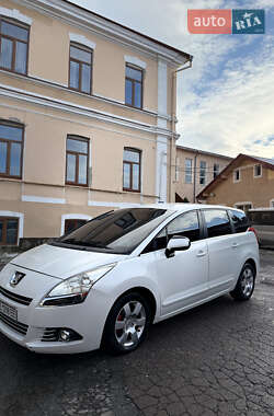 Микровэн Peugeot 5008 2010 в Черновцах