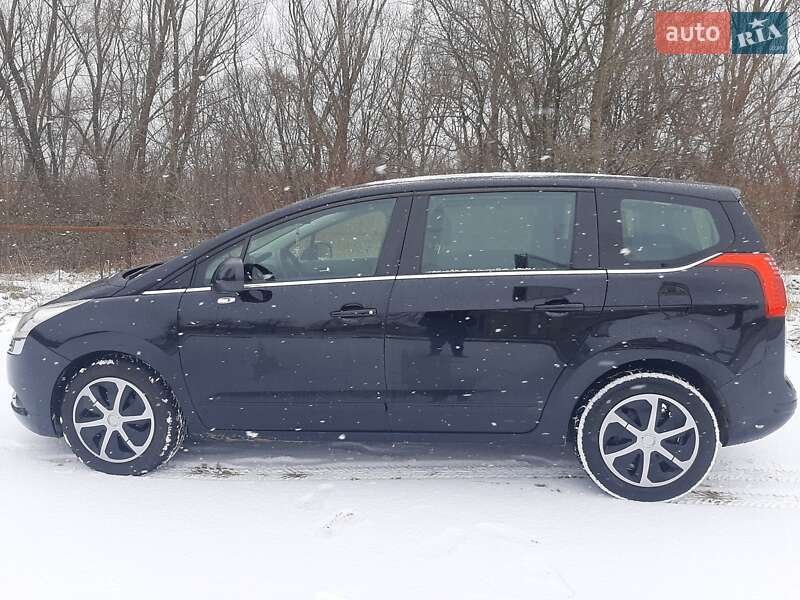 Мікровен Peugeot 5008 2013 в Дрогобичі