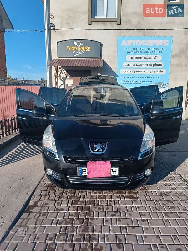 Мікровен Peugeot 5008 2010 в Львові