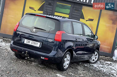 Мікровен Peugeot 5008 2011 в Стрию