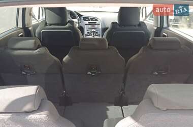 Микровэн Peugeot 5008 2016 в 