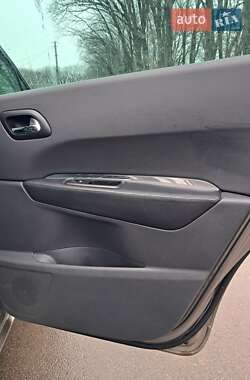 Микровэн Peugeot 5008 2011 в 