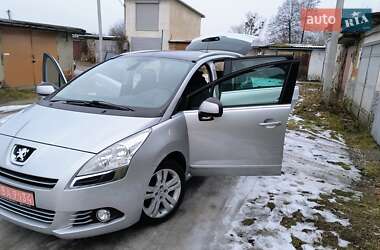 Мікровен Peugeot 5008 2011 в Золочеві