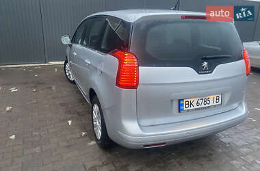 Микровэн Peugeot 5008 2011 в Ровно